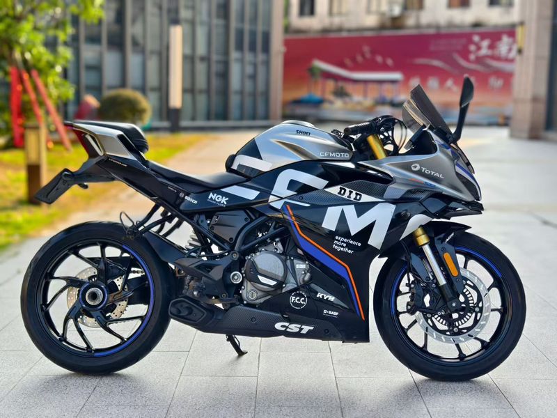 春风 250SR