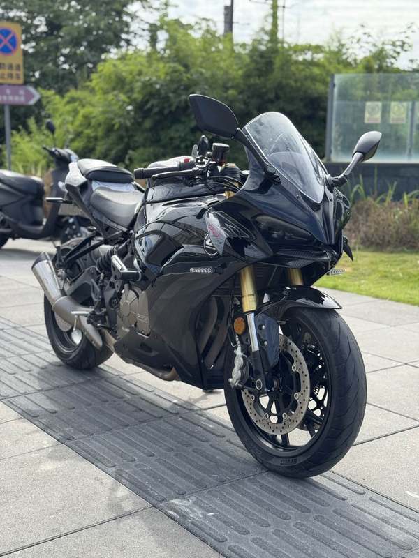 QJMOTOR 赛600