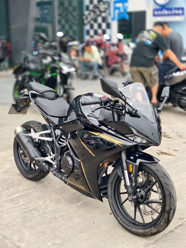 凯越 250RR 刺鸟