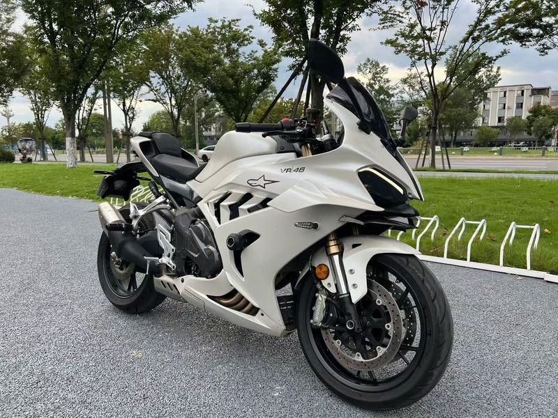 QJMOTOR 赛600