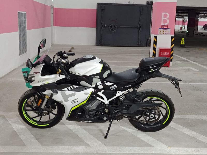 春风 250SR