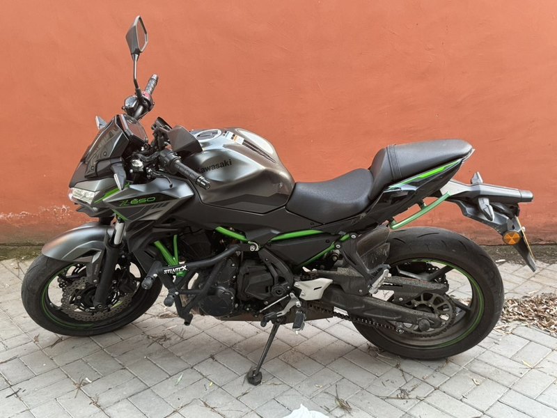 川崎 Z650