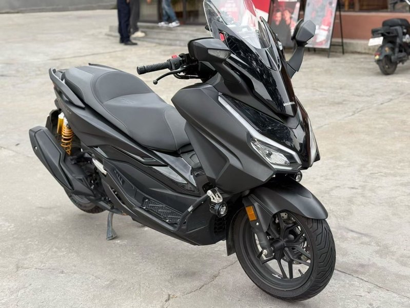 本田WING NSS350