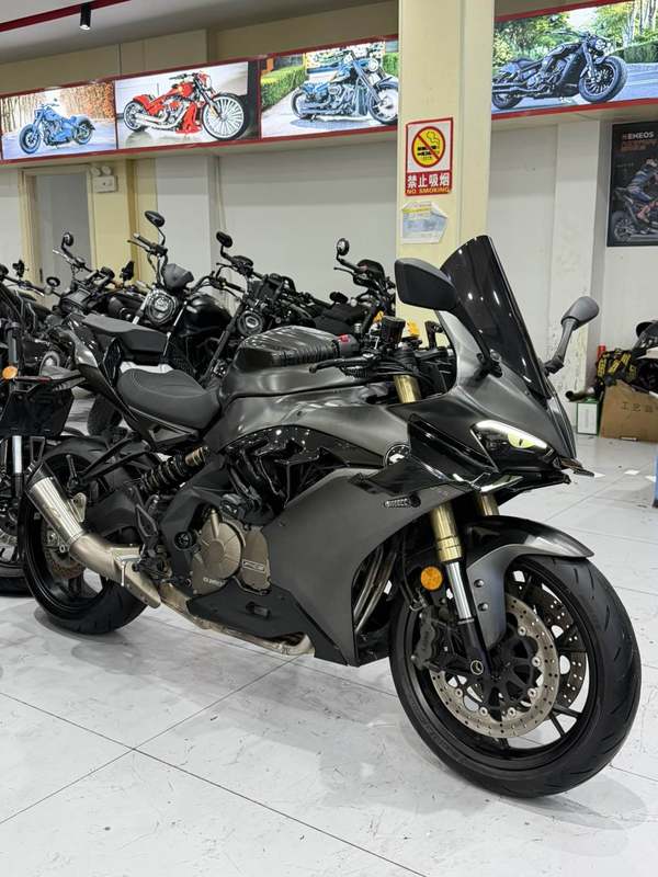 QJMOTOR 赛600