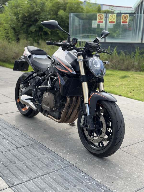 QJMOTOR 追600