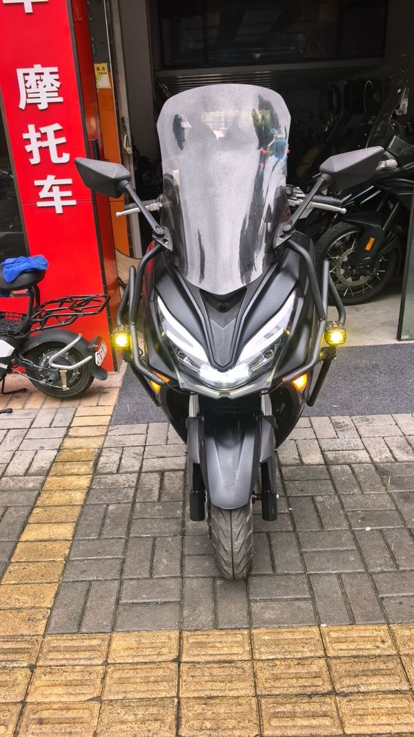 QJMOTOR 鸿250