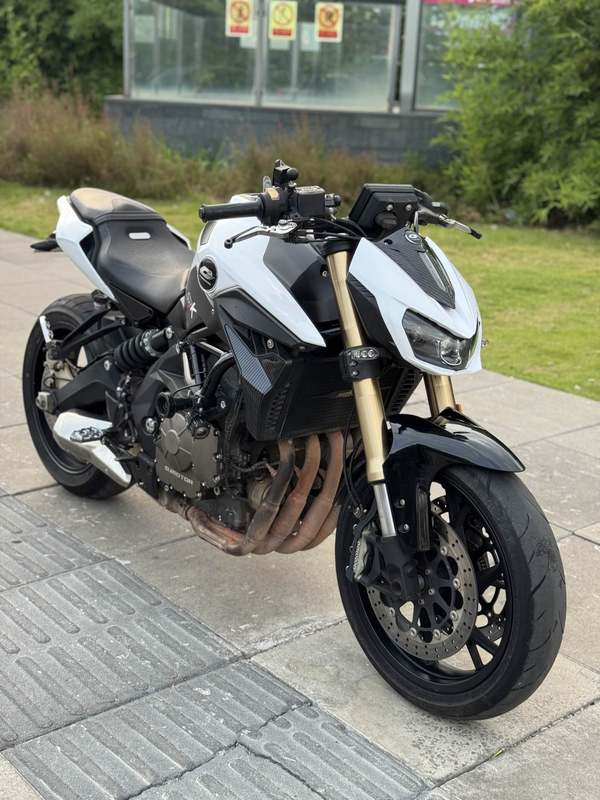 QJMOTOR 追600