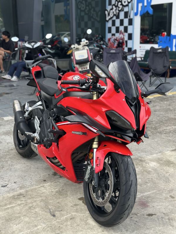QJMOTOR 赛800