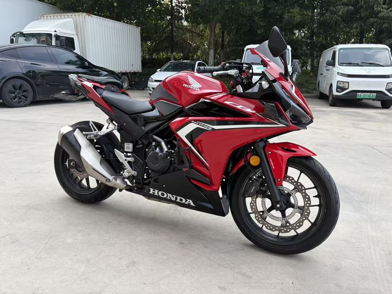 本田WING CBR400R