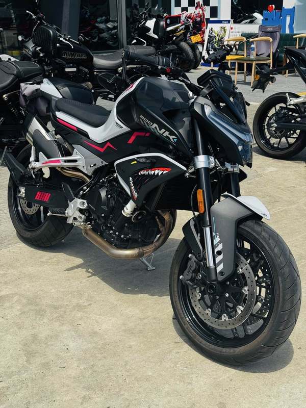 春风 800NK