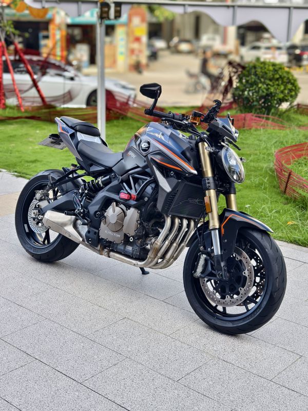 QJMOTOR 追600