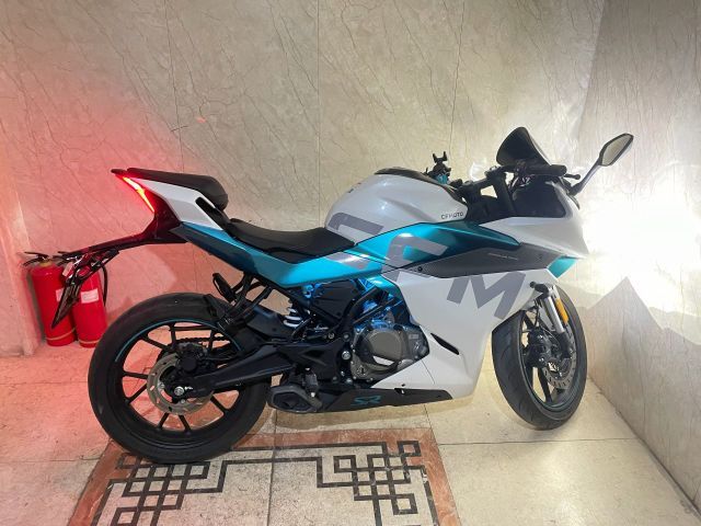 春风 250SR