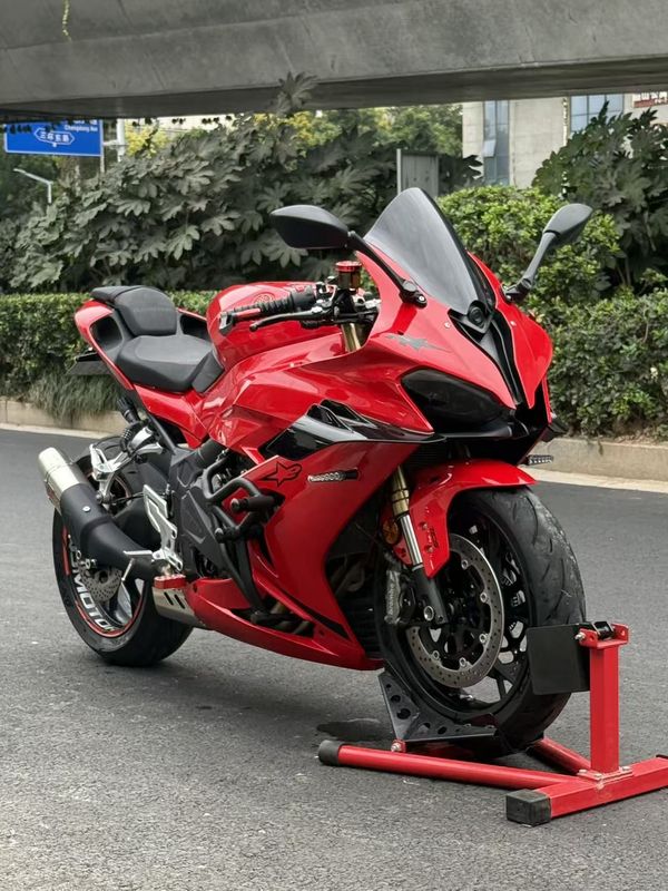 QJMOTOR 赛600