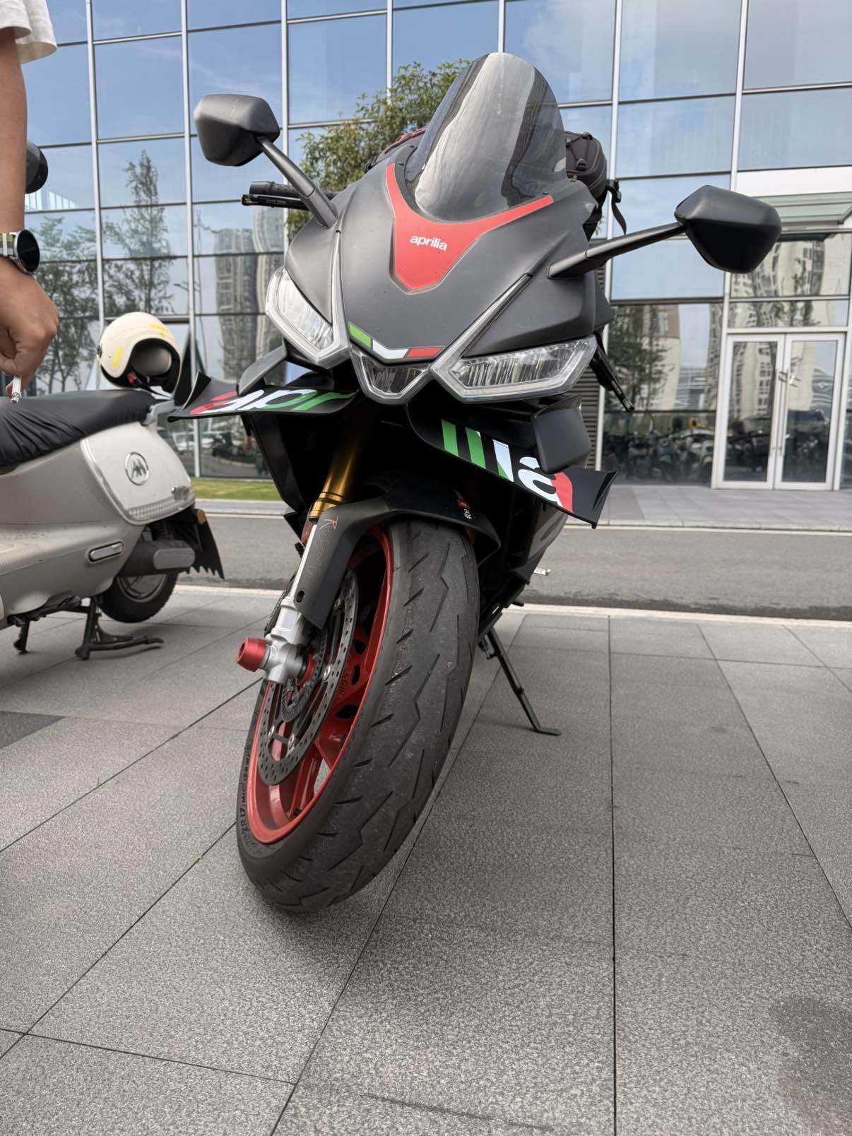 阿普利亚 RS 660 