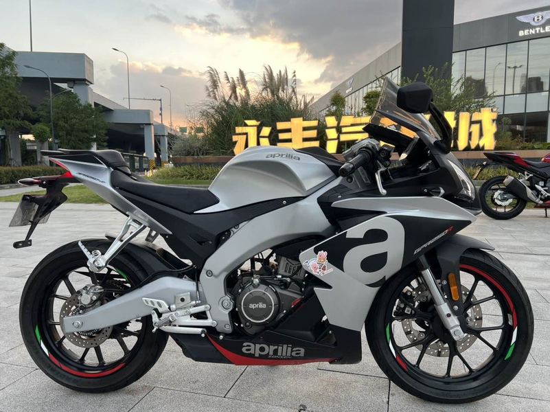 宗申阿普利亚 GPR250R