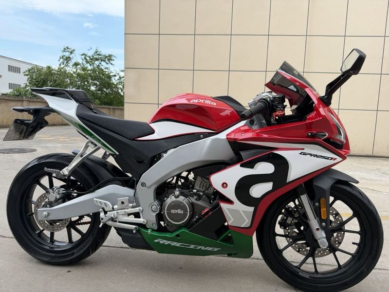 宗申阿普利亚 GPR250R