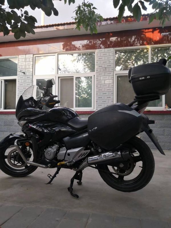 豪爵铃木 骊驰 GW 250F