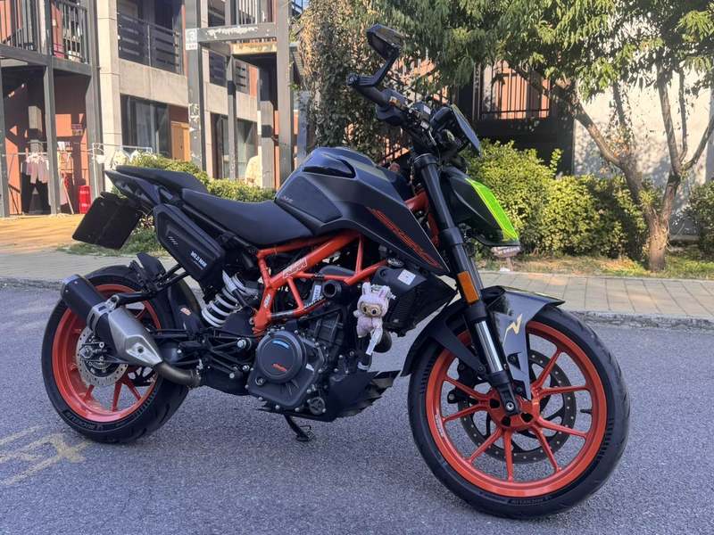 KTMR2R 390 Duke