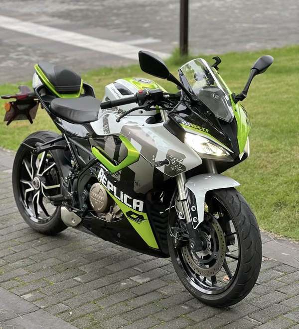 QJMOTOR 赛250