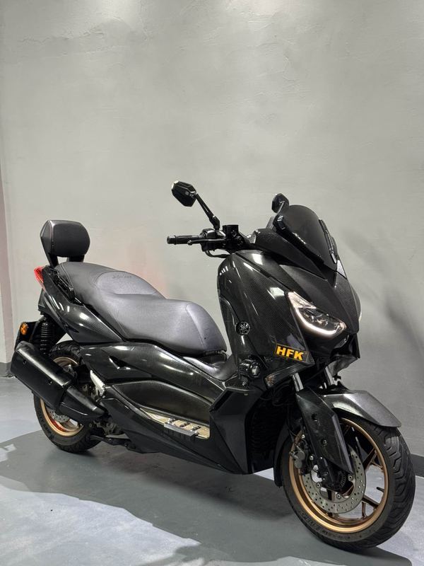 雅马哈 XMAX