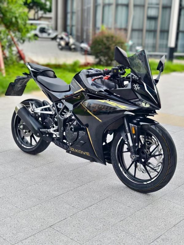 凯越 250RR 刺鸟