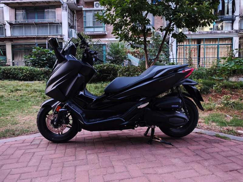 本田WING NSS350