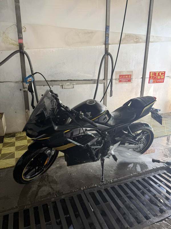 无极 250RR