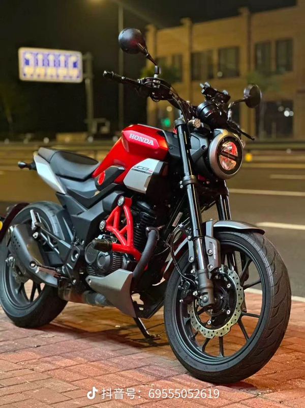 新大洲本田 CB190TR