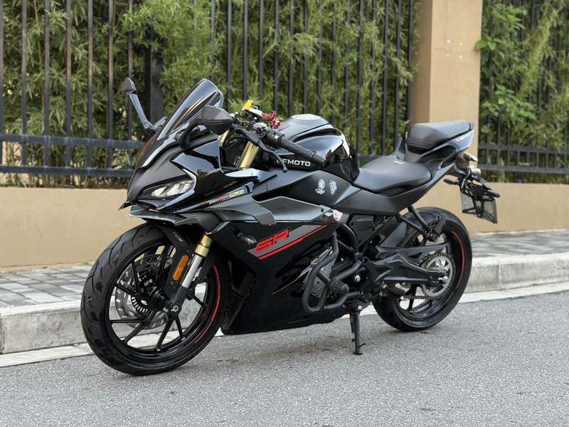 春风 250SR