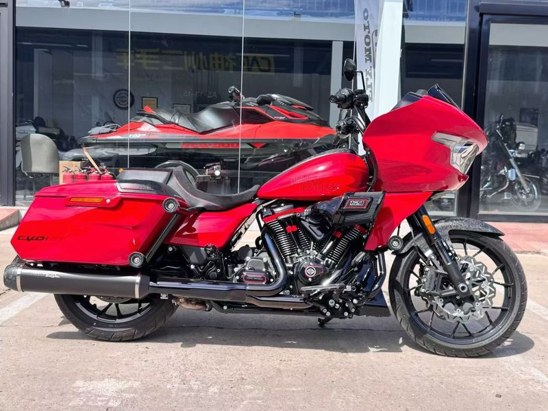 哈雷戴维森 公路滑翔 Road Glide