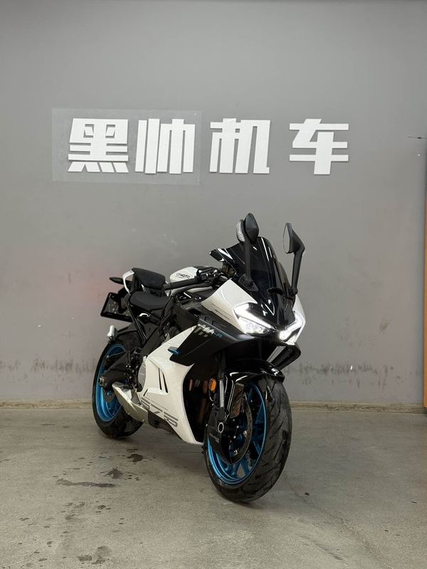 春风 675SR