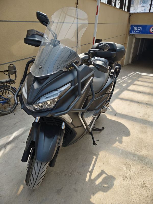 QJMOTOR 鸿250