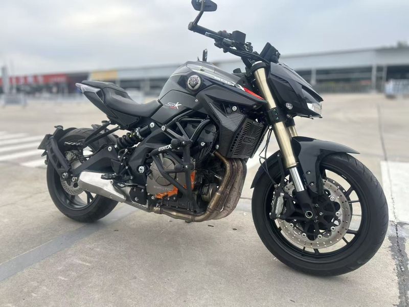 QJMOTOR 追600