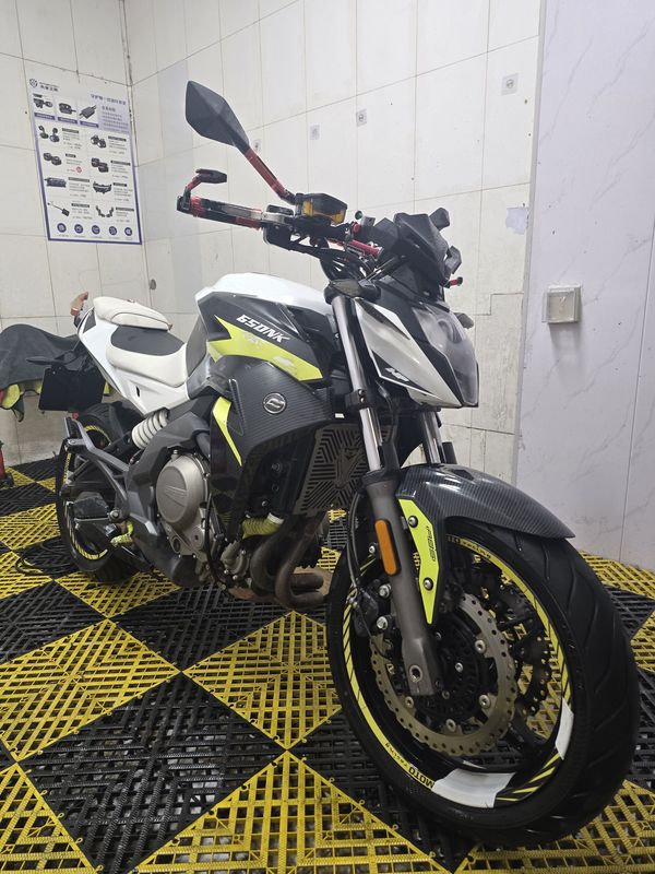 春风 650NK