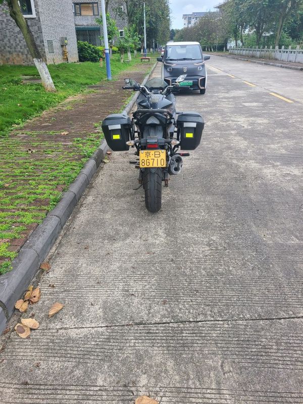 济南铃木 极客飒 Gixxer 155