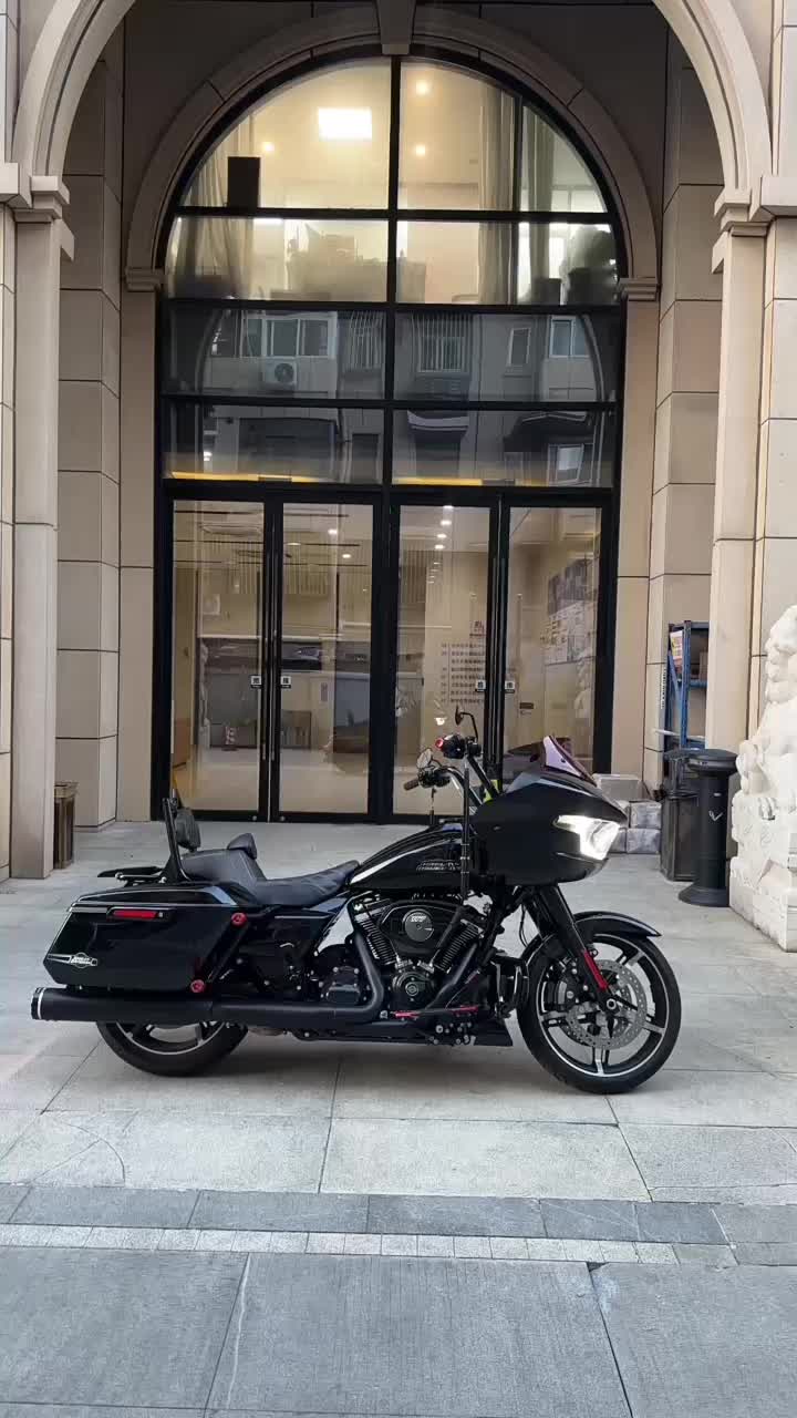 哈雷戴维森 公路滑翔 Road Glide