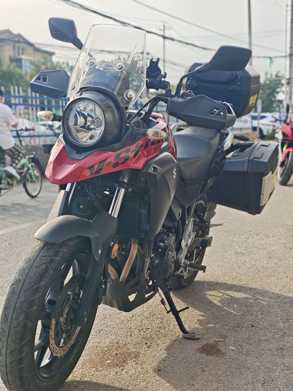 豪爵铃木 DL250
