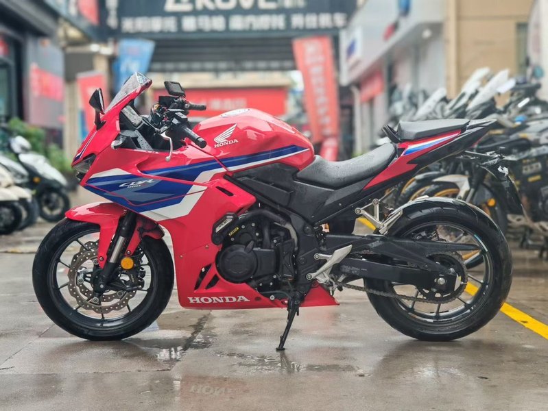 本田WING CBR400R