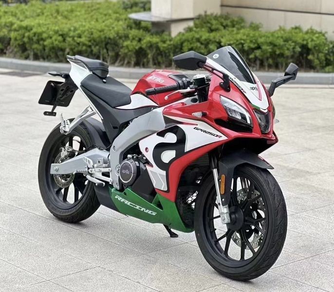 宗申阿普利亚 GPR250R