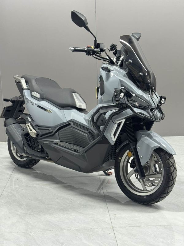 SYM三阳 Husky ADV 150