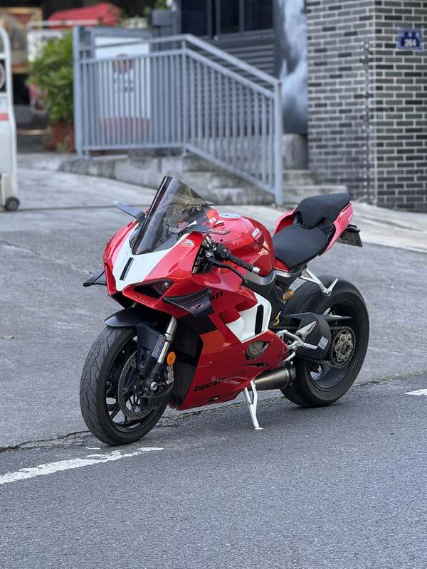 杜卡迪 Panigale V4