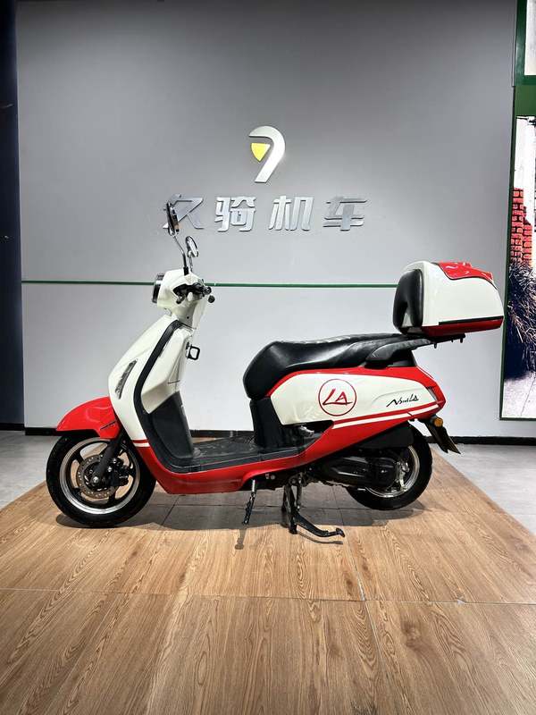 新大洲本田 NS125LA