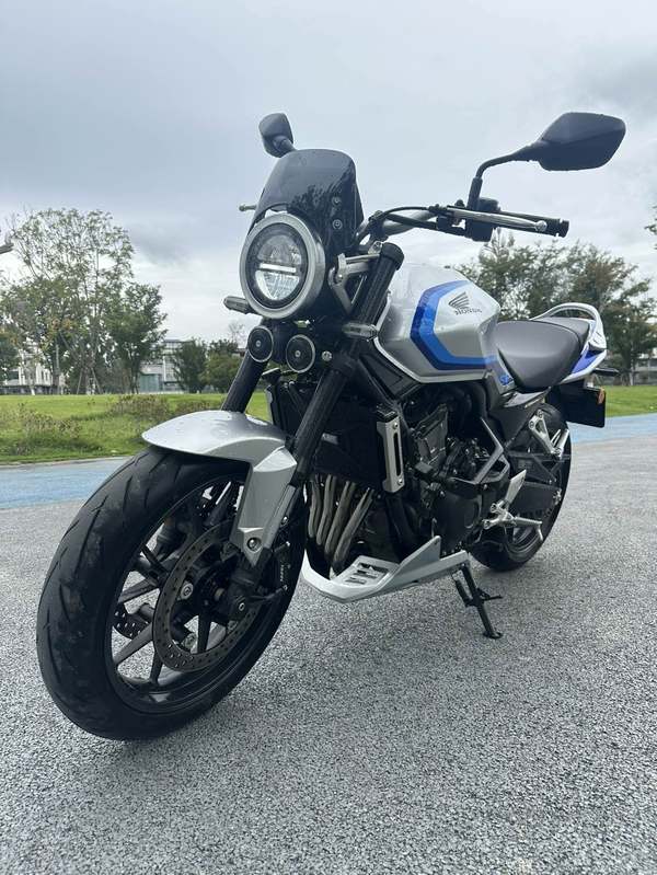 本田 CB500 Super Four