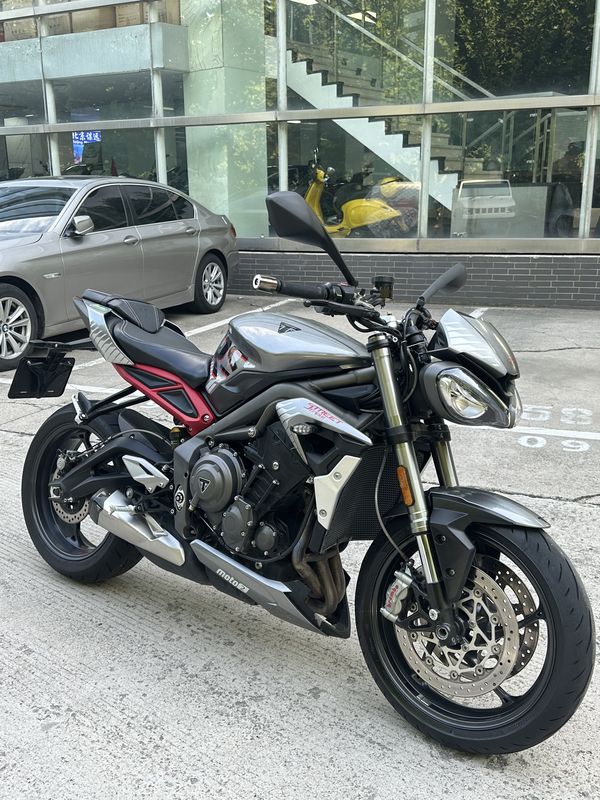 凯旋 Street Triple 765