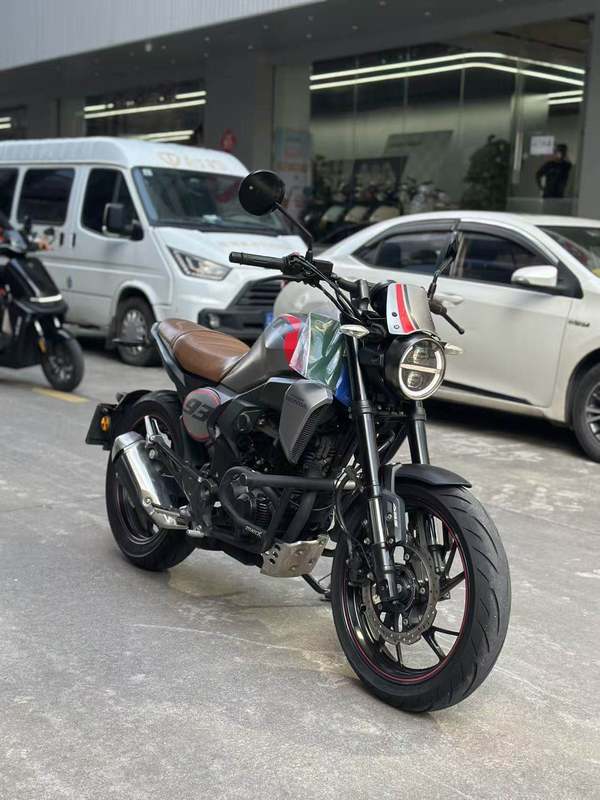 新大洲本田 CBF190TR