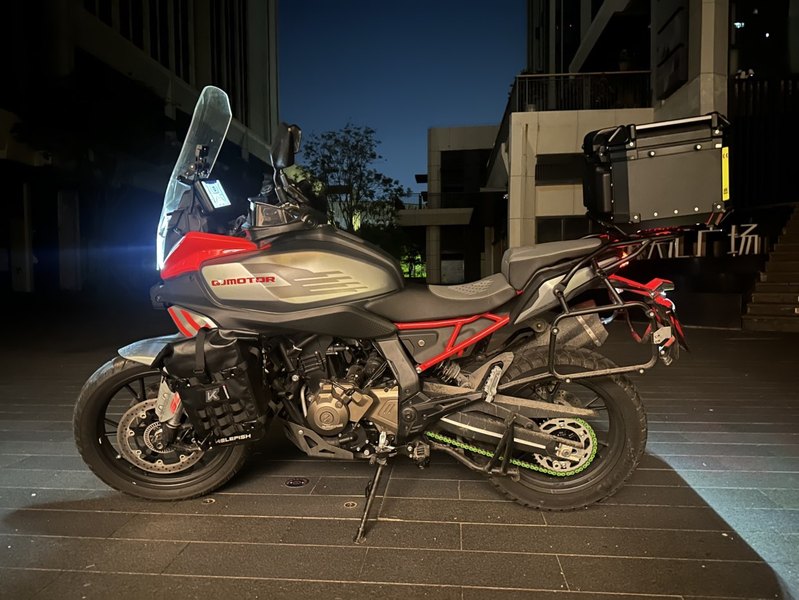 QJMOTOR 骁550