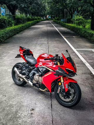 QJMOTOR 赛600