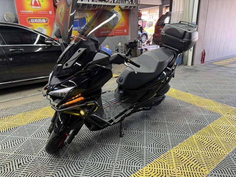 光阳 赛艇 ST250