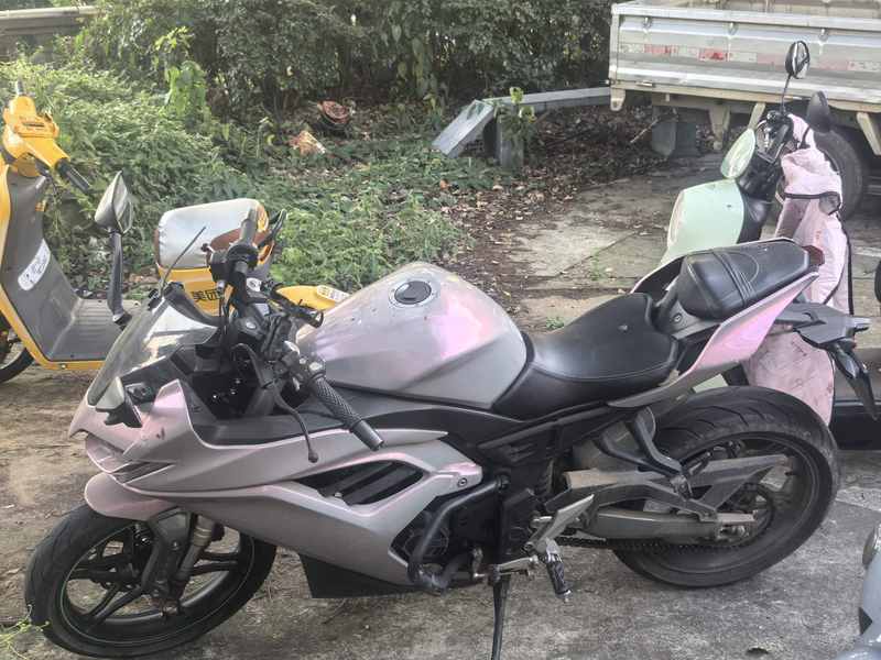无极 250RR