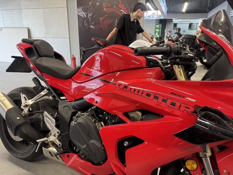 QJMOTOR 赛600